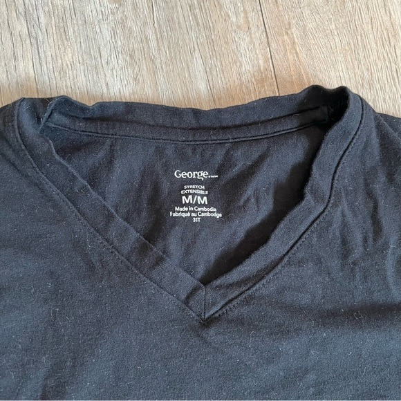 George Men's Black V-Neck Tee - Picture 2 of 2